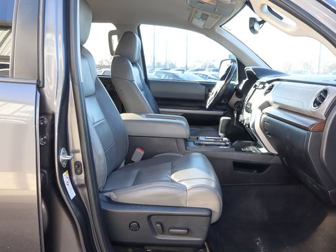 Used 2018 Toyota Tundra Limited image 27