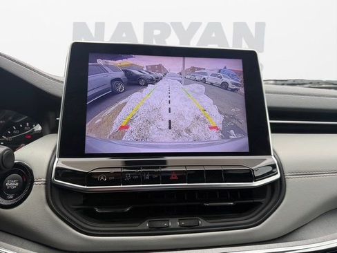 Used 2022 Jeep Compass Limited image 18