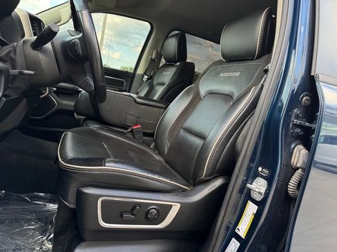Used 2022 RAM 1500 Laramie AWD/4WD image 5