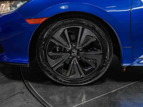Used 2018 Honda Civic EX-L image 9