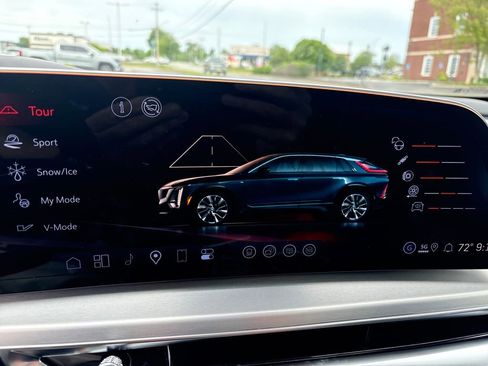 New 2026 Cadillac Lyriq AWD V w/ LPO, Floor Liner Package image 38