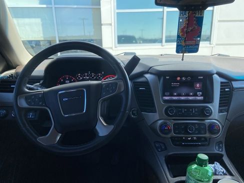 Used 2015 GMC Yukon Denali image 12