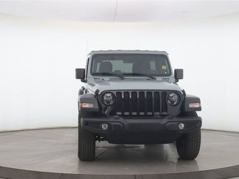 Used 2023 Jeep Wrangler Unlimited Sport AWD/4WD image 12