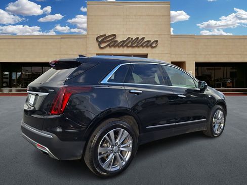 Certified 2024 Cadillac XT5 Premium Luxury w/ Platinum Package image 3