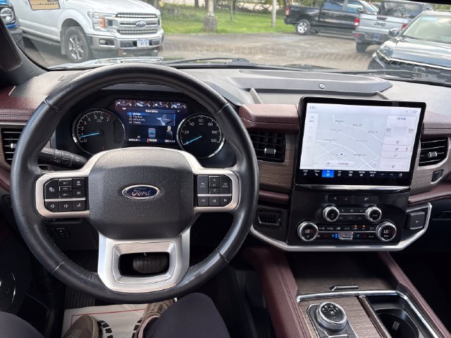 Used 2024 Ford Expedition Limited AWD/4WD image 10