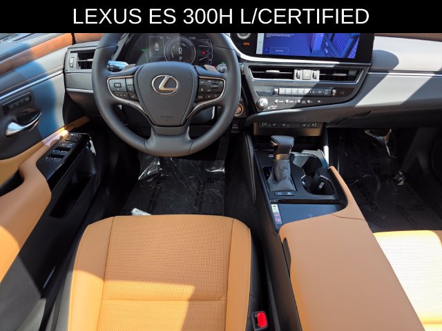 Used 2025 Lexus ES 300h w/ Premium Package FWD image 20