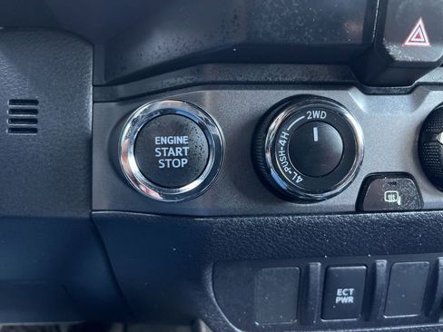 Used 2023 Toyota Tacoma TRD Sport image 13