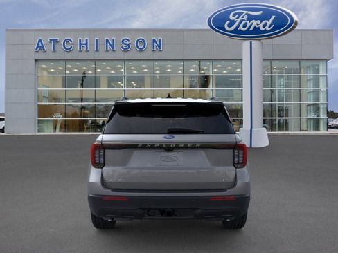 New 2026 Ford Explorer Active image 5