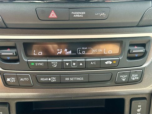 Used 2018 Honda Ridgeline RTL image 16