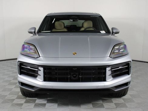 New 2026 Porsche Cayenne image 10