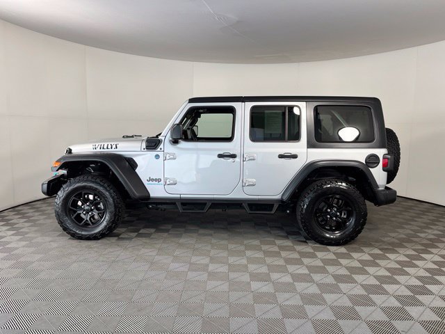 Used 2024 Jeep Wrangler Unlimited AWD/4WD image 4
