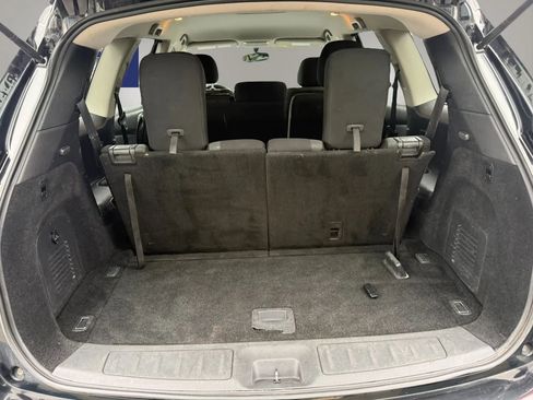 Used 2019 Nissan Pathfinder SV image 34