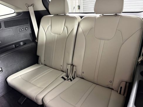 Used 2025 Kia Sorento S AWD/4WD image 29