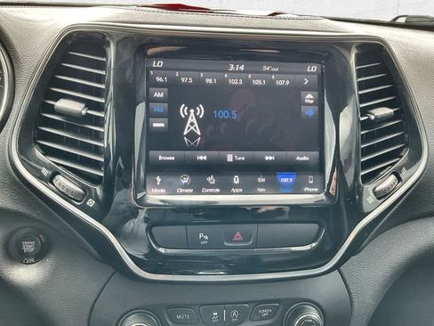 Used 2019 Jeep Cherokee Limited AWD/4WD image 14