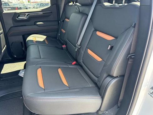 New 2026 GMC Sierra 1500 AT4 w/ AT4 Premium Package AWD/4WD image 15