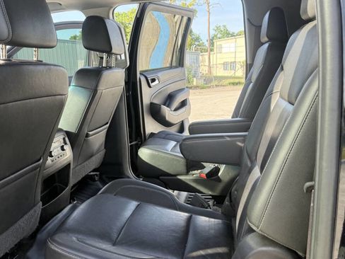 Used 2017 Chevrolet Suburban LT AWD/4WD image 15