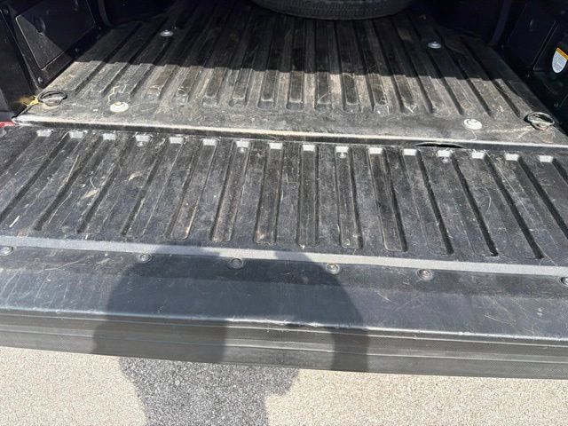 Used 2018 Toyota Tacoma TRD Off-Road AWD/4WD image 28
