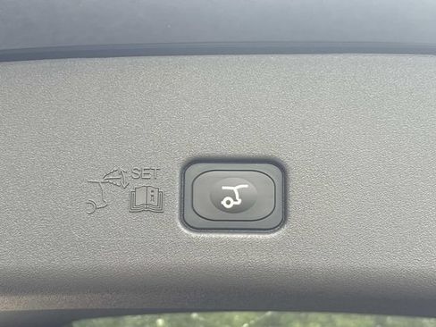 New 2026 Lincoln Nautilus Reserve w/ Jet Appearance Package AWD/4WD image 13