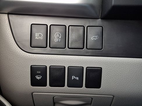 Used 2018 Toyota Highlander Limited image 28