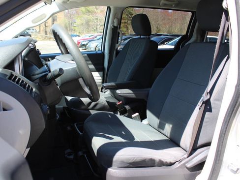 Used 2009 Dodge Grand Caravan SE image 20