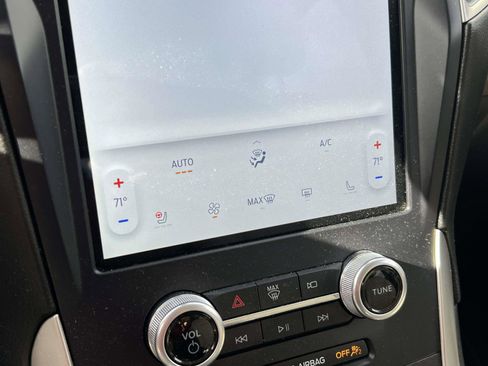 Used 2023 Ford Edge SEL w/ Convenience Package image 14