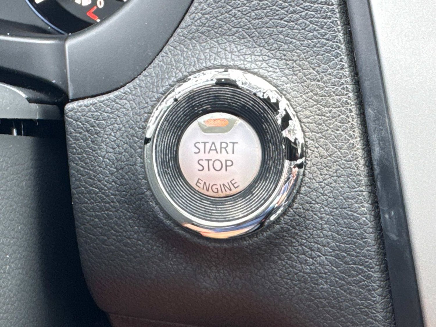 Used 2016 Nissan Altima 2.5 SR w/ Interior Lighting Package FWD image 38