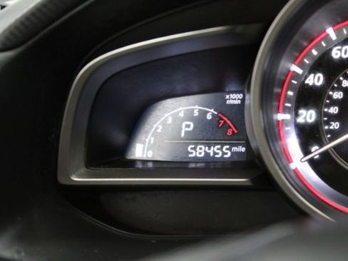 Used 2015 MAZDA MAZDA3 i Touring w/ Technology Package image 21