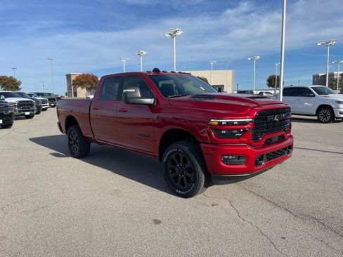 Used 2026 RAM 2500 Limited AWD/4WD image 3