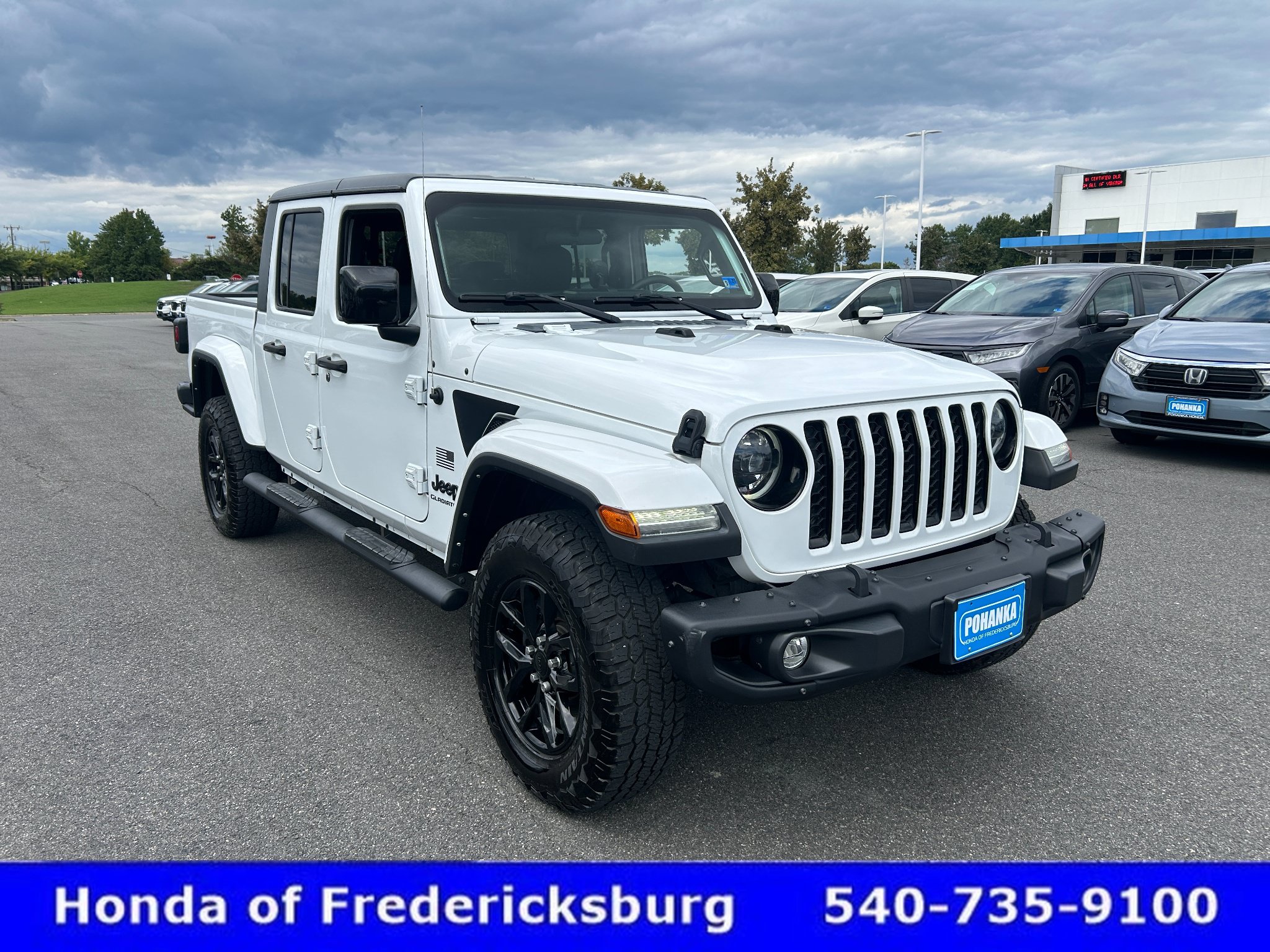 Used 2023 Jeep Gladiator Sport AWD/4WD image 8