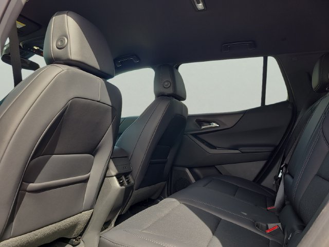 New 2027 Chevrolet Equinox LT w/ Convenience Package II FWD image 14