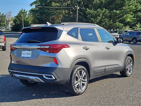 Certified 2022 Kia Seltos S image 7