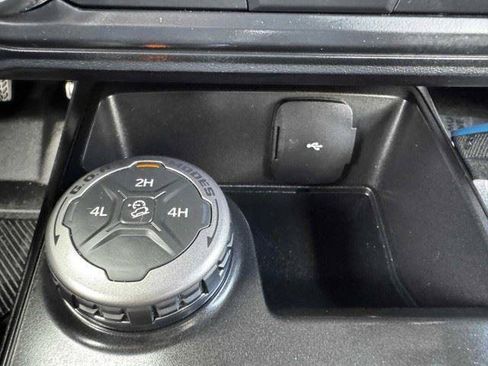 Used 2023 Ford Bronco Black Diamond AWD/4WD image 32