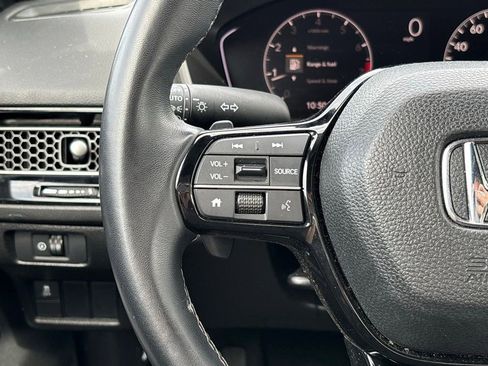 Used 2025 Honda Civic Sport image 13