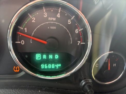 Used 2018 Jeep Wrangler Unlimited Sahara image 12