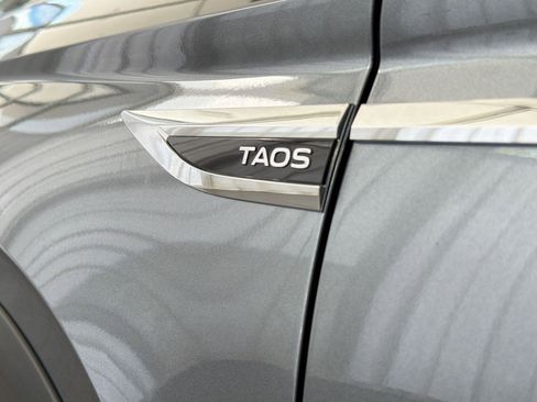 Certified 2023 Volkswagen Taos SEL AWD/4WD image 38