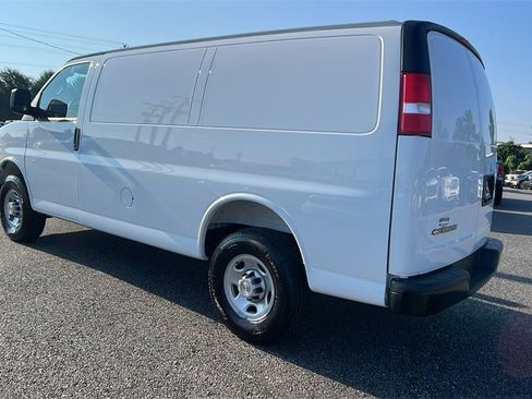 New 2025 Chevrolet Express 2500 w/ Communications Package image 7