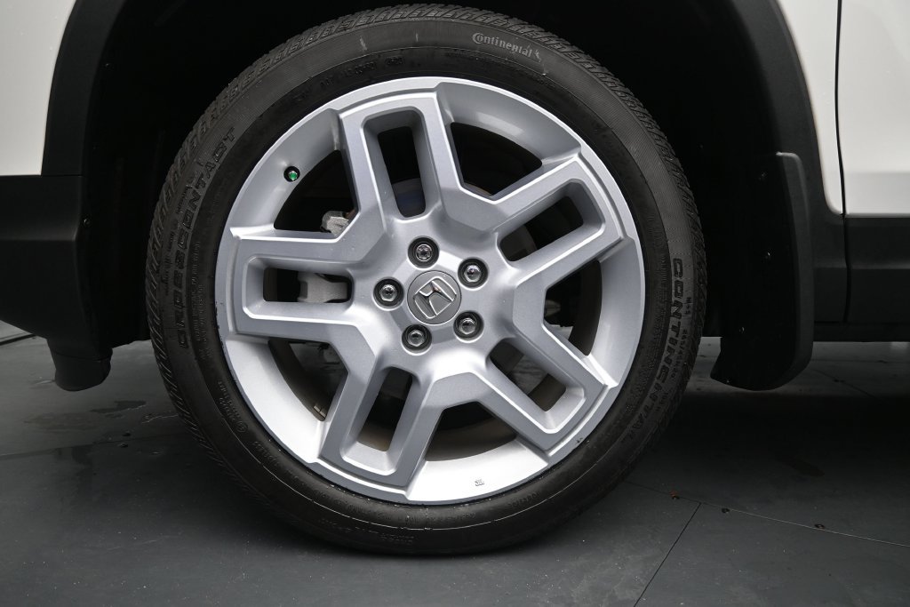 Used 2024 Honda Passport EX-L image 12