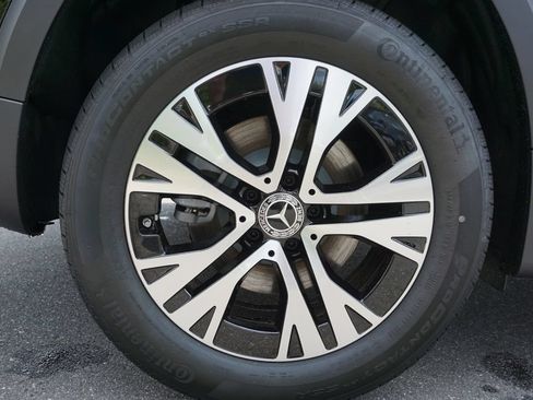 Used 2025 Mercedes-Benz GLB 250 image 16