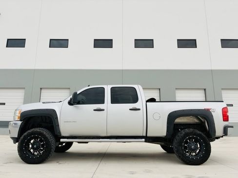 Used 2013 Chevrolet Silverado 3500 LT w/ Interior Plus Package image 3