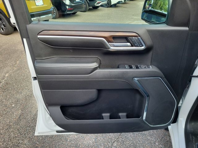 Used 2024 GMC Sierra 1500 SLT AWD/4WD image 15
