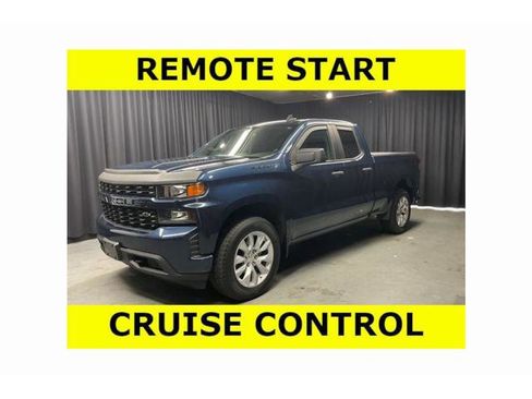 Used 2019 Chevrolet Silverado 1500 Custom w/ Custom Value Package AWD/4WD image 1
