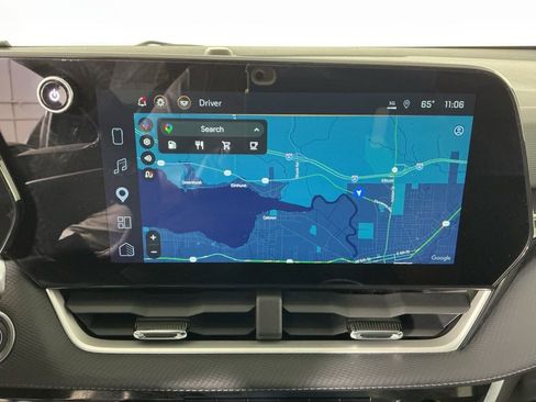 Used 2025 Chevrolet Equinox LT w/ Convenience Package II image 20