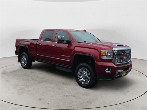 Certified 2019 GMC Sierra 2500 Denali w/ Duramax Plus Package image 7
