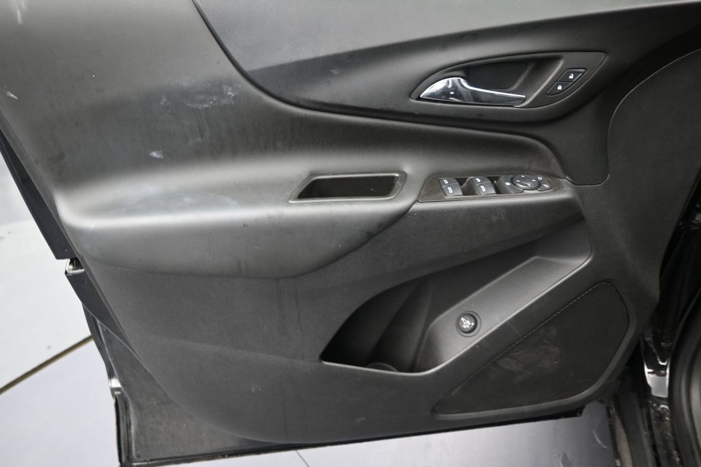Used 2024 Chevrolet Equinox LT FWD image 11