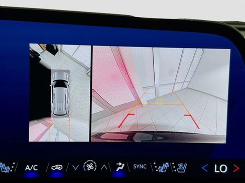 Certified 2024 Chevrolet Traverse RS w/ LPO, Floor Liner Package image 14