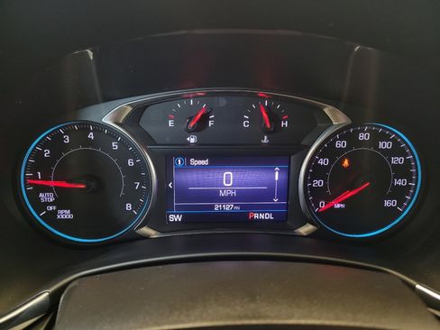 Used 2023 Chevrolet Equinox LT AWD/4WD image 23