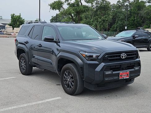 Used 2025 Toyota 4Runner SR5 RWD image 7