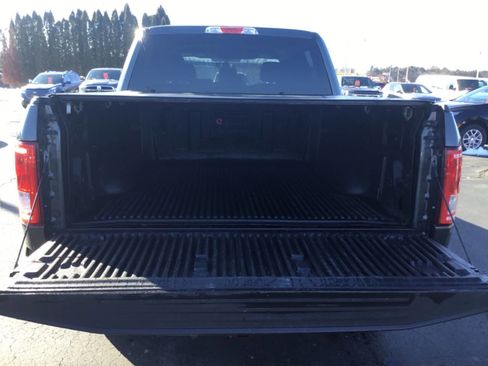 Used 2016 Ford F150 XLT image 5