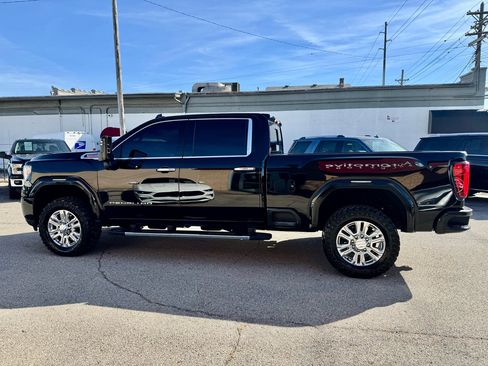 Used 2020 GMC Sierra 3500 Denali w/ Denali Ultimate Package image 7