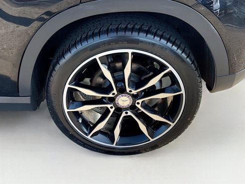 Used 2017 Mercedes-Benz GLA 250 w/ Premium Package image 30